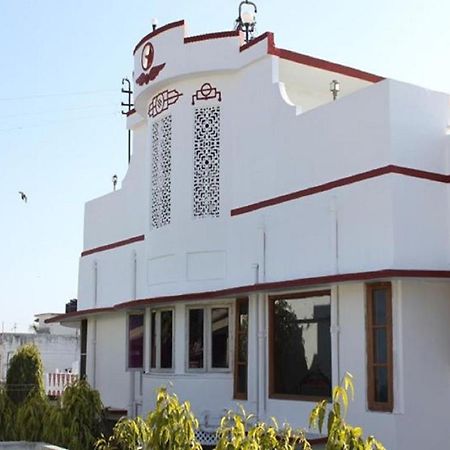 Lakshmi Guest House デヘラードゥーン エクステリア 写真